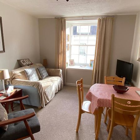 Cosy Central Apartment In Historic Dunkeld Extérieur photo