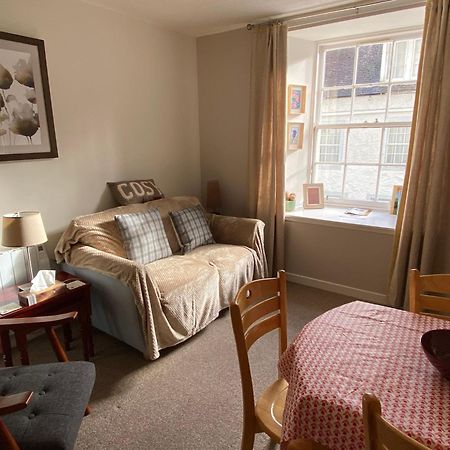 Cosy Central Apartment In Historic Dunkeld Extérieur photo
