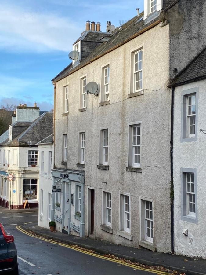 Cosy Central Apartment In Historic Dunkeld Extérieur photo